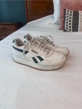 Reebok Cream Sneakers with Dark Green Accents